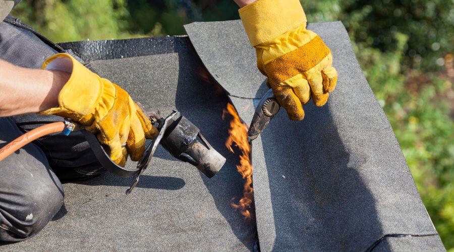 Expert Emergency Roof Repairs services in Midland, SD